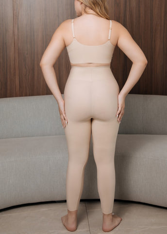 Legging Control Levanta Cola